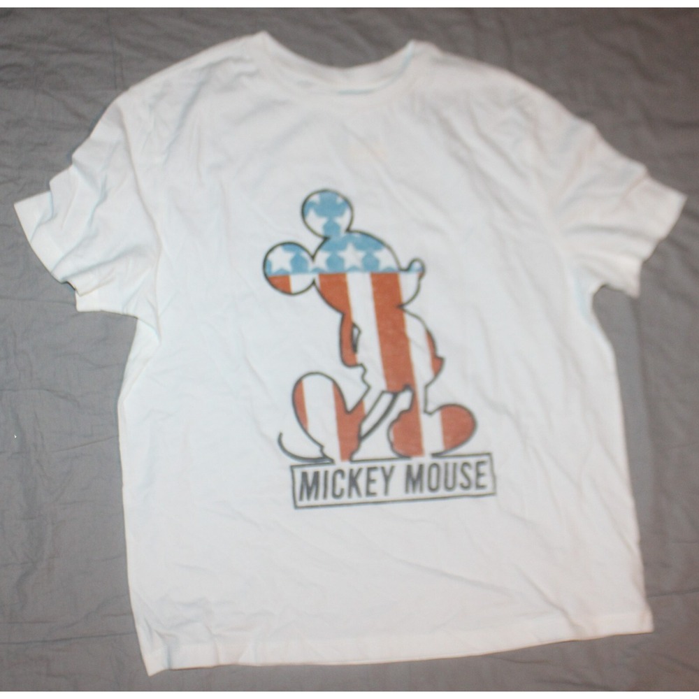 Walt Disney World Patriotic Mickey Mouse T-Shirt Mens Medium White 2020 NWT